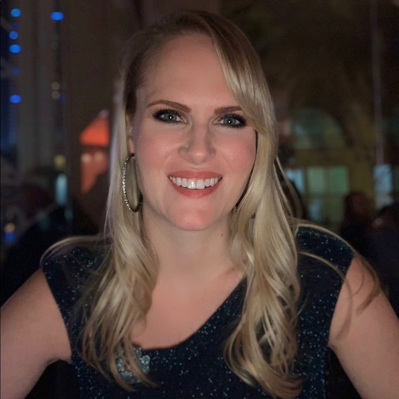 Meet your Posher, Melissa - Picture 5 of 6